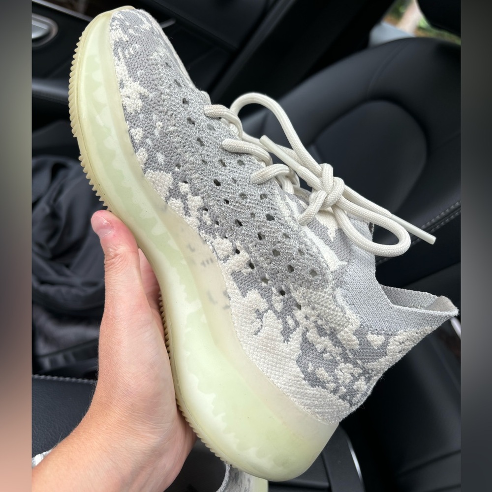 Yeezy Alien - image 1